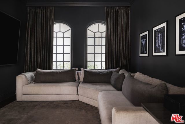 16736 Via Pacifica, Pacific Palisades (los Angeles), CA 90272