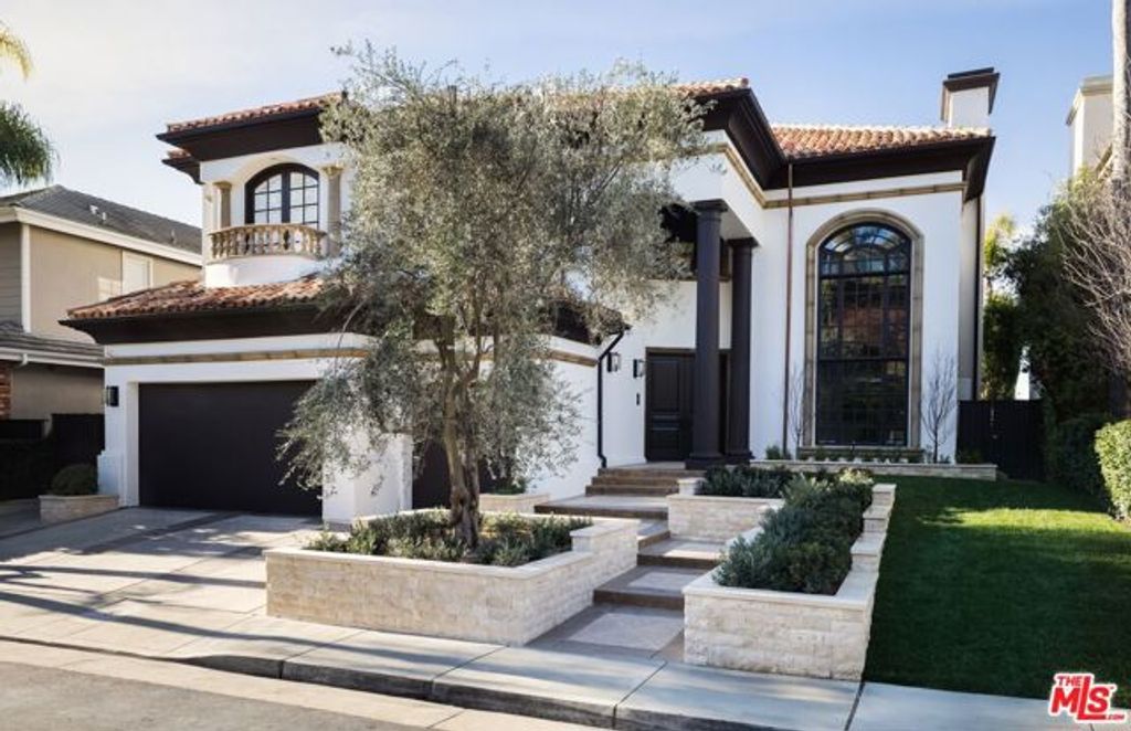 16736 Via Pacifica, Pacific Palisades (los Angeles), CA 90272