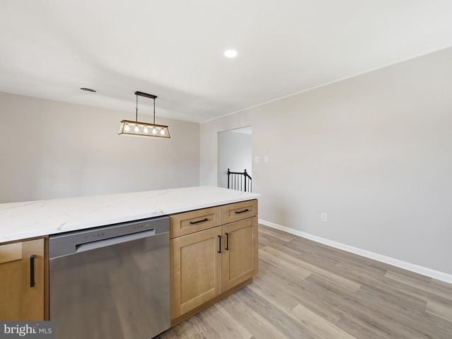 17608 FOREST GLEN CIR, Hagerstown, MD 21740
