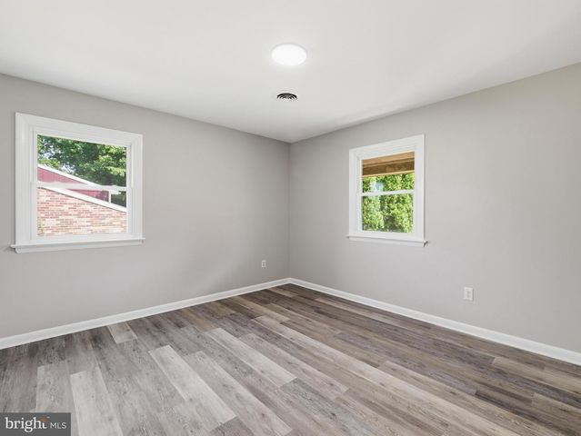 17608 FOREST GLEN CIR, Hagerstown, MD 21740