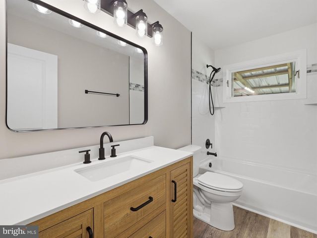 17608 FOREST GLEN CIR, Hagerstown, MD 21740
