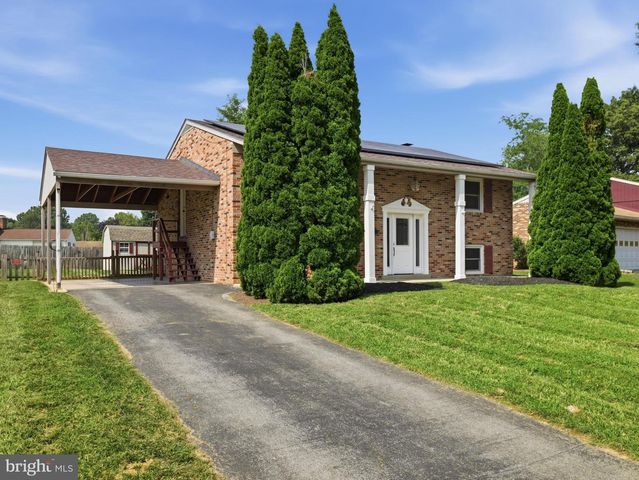 17608 FOREST GLEN CIR, Hagerstown, MD 21740