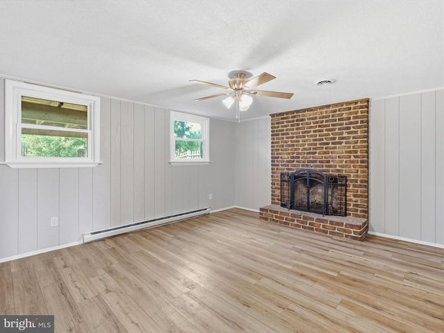 17608 FOREST GLEN CIR, Hagerstown, MD 21740