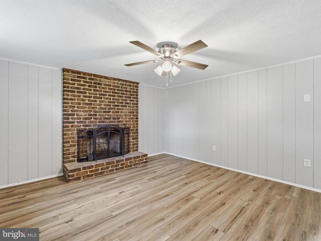 17608 FOREST GLEN CIR, Hagerstown, MD 21740