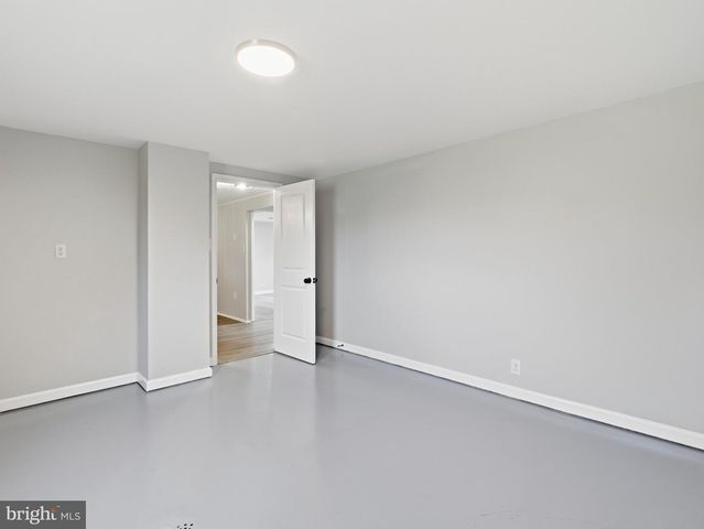 17608 FOREST GLEN CIR, Hagerstown, MD 21740