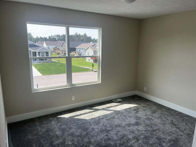 6308 Sturgeon Run, Muskegon, MI 49444