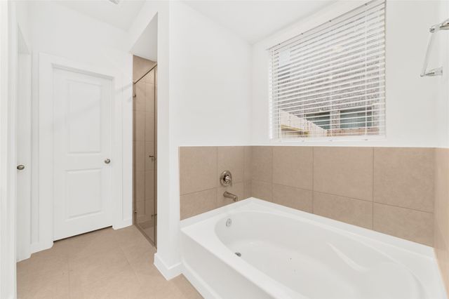 5014 Chestnut Orchard Drive, Houston, TX 77066