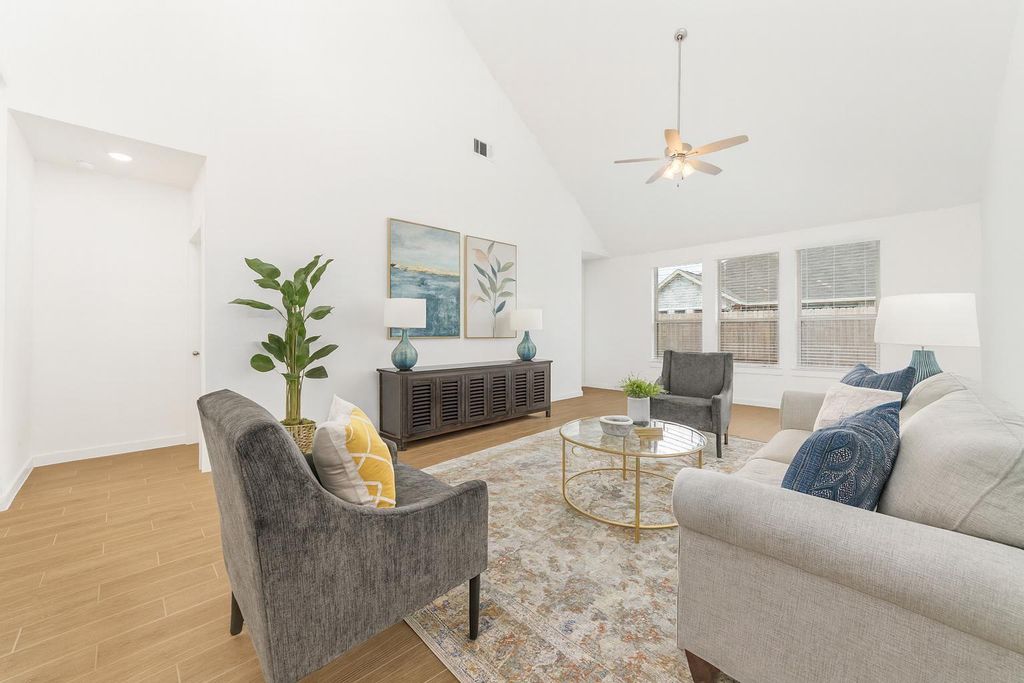 5014 Chestnut Orchard Drive, Houston, TX 77066