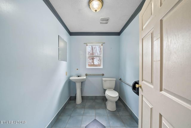 117 Bellview Rd, Pikeville, TN 37367