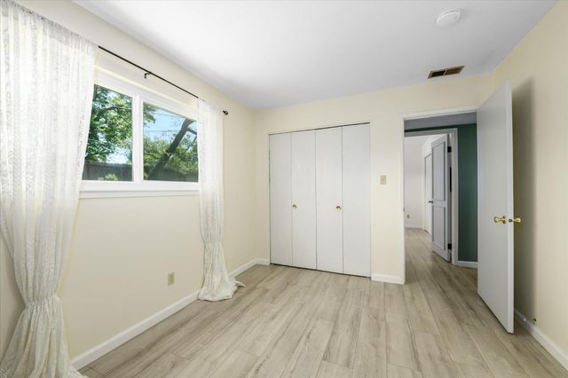 5034 Robander St, Carmichael, CA 95608