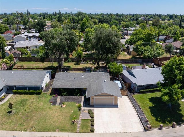 5034 Robander St, Carmichael, CA 95608