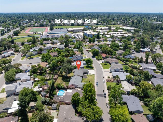 5034 Robander St, Carmichael, CA 95608