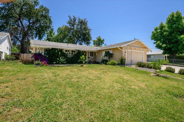 5034 Robander St, Carmichael, CA 95608
