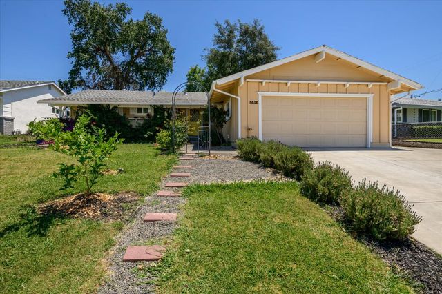 5034 Robander St, Carmichael, CA 95608