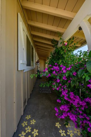 5034 Robander St, Carmichael, CA 95608