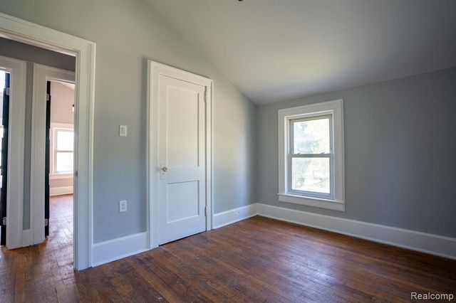 388 Lakewood Street, Detroit, MI 48215