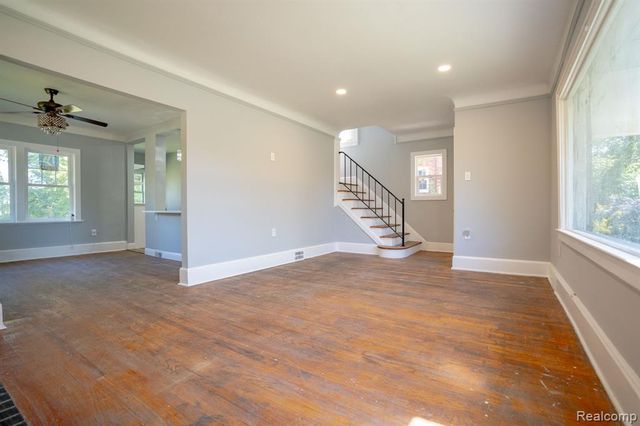 388 Lakewood Street, Detroit, MI 48215
