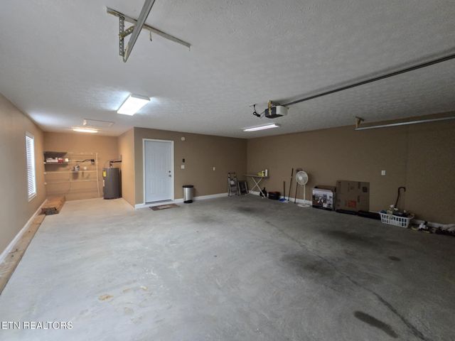 5586 Thompsie Drive, Russellville, TN 37860