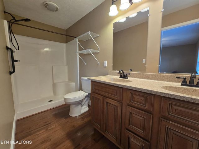 5586 Thompsie Drive, Russellville, TN 37860