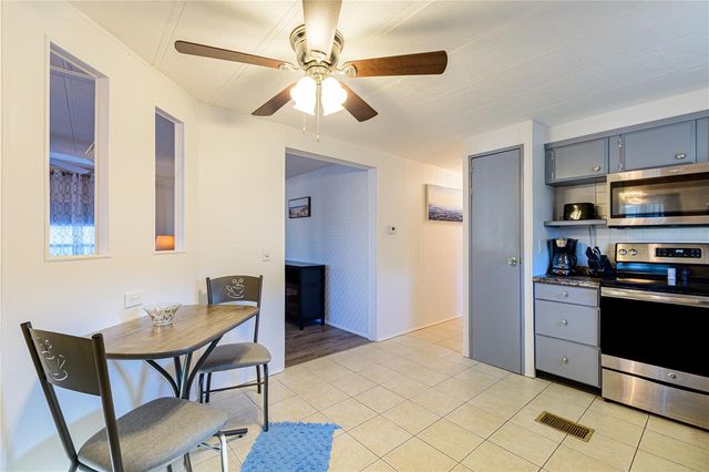 36708 NILES DRIVE, Zephyrhills, FL 33542