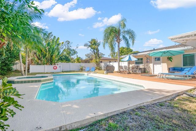 1339 BUCKINGHAM DRIVE, Clearwater, FL 33756