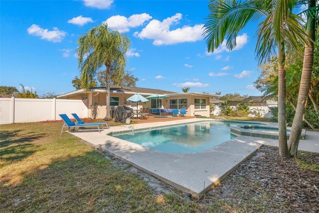 1339 BUCKINGHAM DRIVE, Clearwater, FL 33756