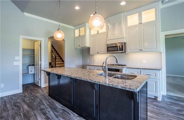 2024 Sweetgrass Circle, Edmond, OK 73013