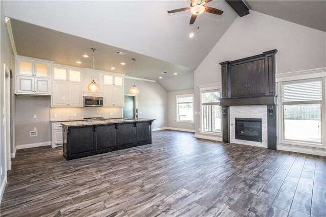 2024 Sweetgrass Circle, Edmond, OK 73013