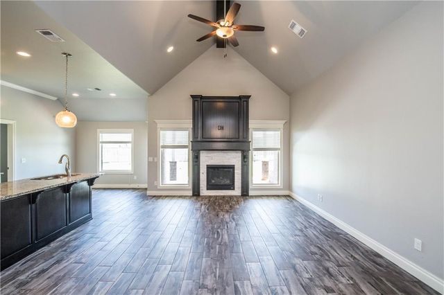 2024 Sweetgrass Circle, Edmond, OK 73013