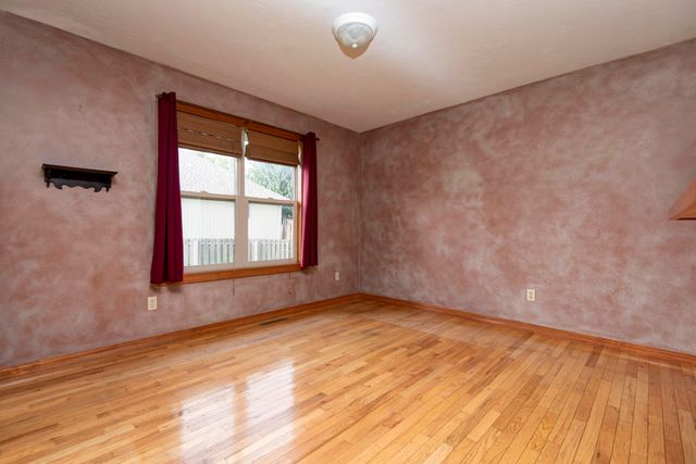 630 Meadowgate Drive, Springfield, MO 65803