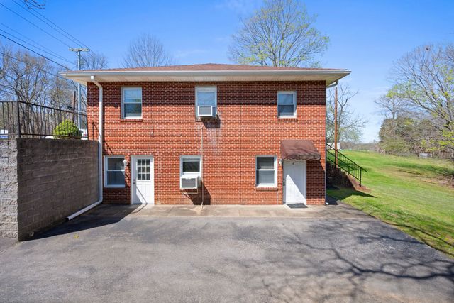 521 Hawkins Rd Apt 4, Clarksville, TN 37040