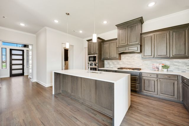 704 Proverbs Court, Heath, TX 75032