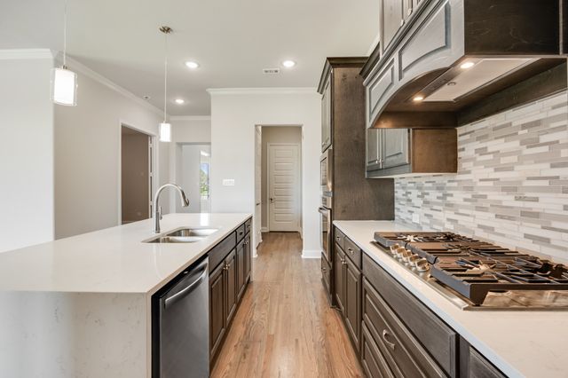 704 Proverbs Court, Heath, TX 75032