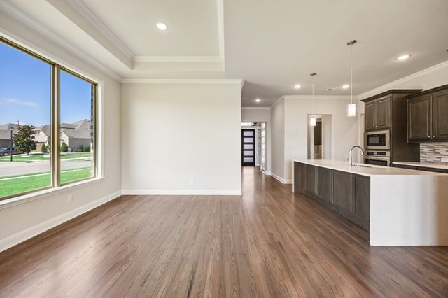 704 Proverbs Court, Heath, TX 75032