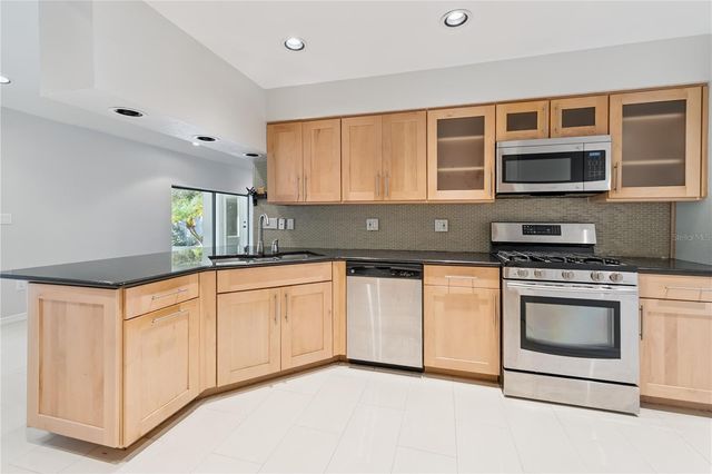 720 SANTA MARIA DRIVE, Winter Haven, FL 33884