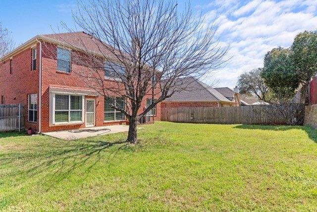 3015 Honey Locust Drive, Euless, TX 76039