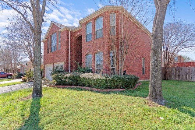 3015 Honey Locust Drive, Euless, TX 76039