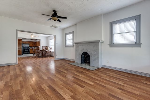 711 S Rosemont Avenue, Dallas, TX 75208