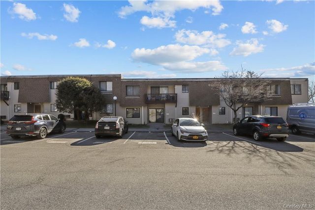 305 Vista On The Lake, Carmel, NY 10512