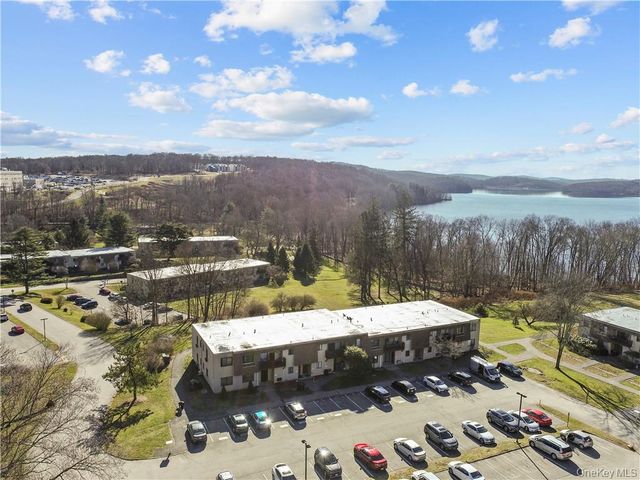 305 Vista On The Lake, Carmel, NY 10512