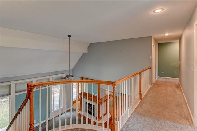 6826 N Charleston Drive, Kansas City, MO 64119