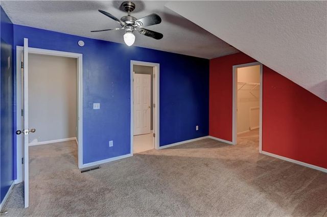 6826 N Charleston Drive, Kansas City, MO 64119