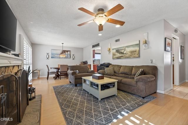 9466 Santa Maria Street, Ventura, CA 93004