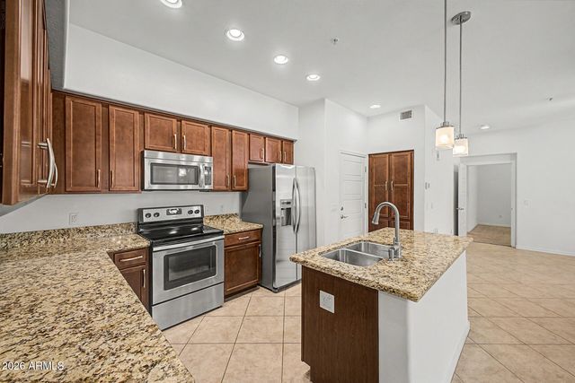 5550 N 16th Street Apt 167, Phoenix, AZ 85016
