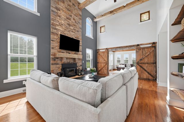 595 Scott Ridge Rd, Lancaster Twp, PA 16037