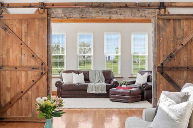 595 Scott Ridge Rd, Lancaster Twp, PA 16037