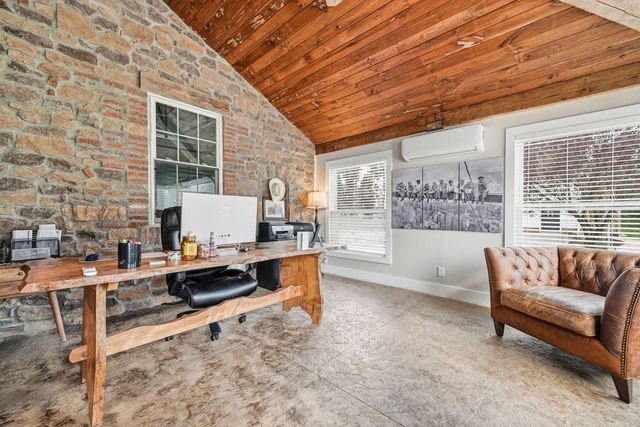 595 Scott Ridge Rd, Lancaster Twp, PA 16037
