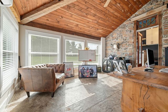 595 Scott Ridge Rd, Lancaster Twp, PA 16037