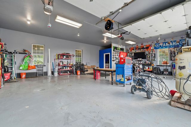 595 Scott Ridge Rd, Lancaster Twp, PA 16037
