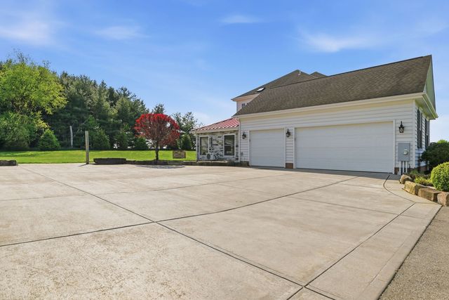 595 Scott Ridge Rd, Lancaster Twp, PA 16037